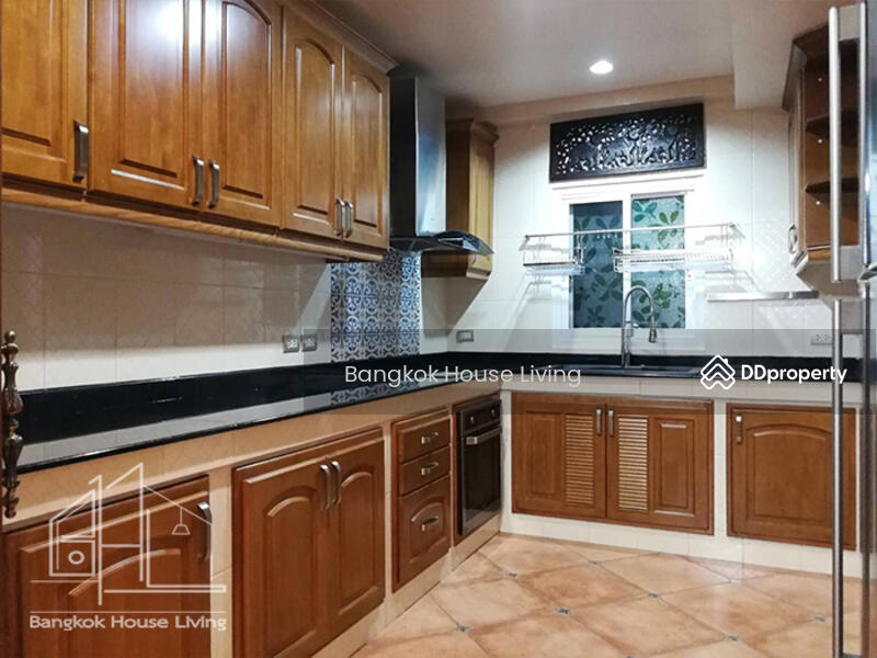Grand Ville House 1, Bangkok, 36 Soi Sukhumvit 24, Khong Tan, Khlong Toei, Bangkok, 3 Bedrooms, 176 sqm, Condo For Rent, by Bangkok House Living, 11147011 - DDproperty.com