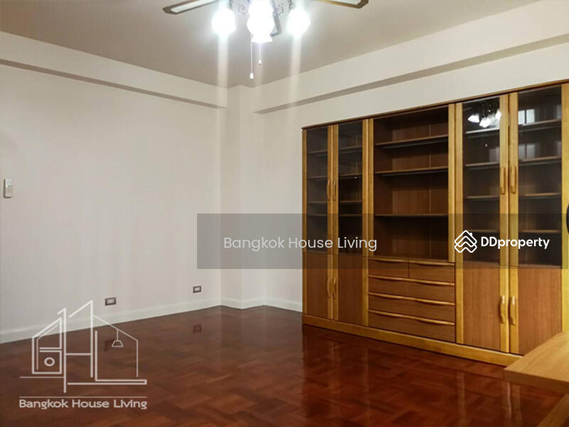 Grand Ville House 1, Bangkok, 36 Soi Sukhumvit 24, Khong Tan, Khlong Toei, Bangkok, 3 Bedrooms, 176 sqm, Condo For Rent, by Bangkok House Living, 11147011 - DDproperty.com