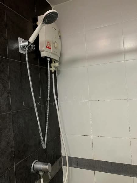 A Space Asoke-Ratchada, Bangkok, 624 Asoke-Dindaeng Road, Din Daeng, Din Daeng, Bangkok, Studio, 25 sqm, Condo For Rent, by Yanyong Likitdhammakul, 11147570 - DDproperty.com