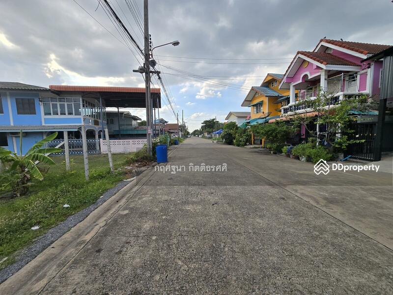 For Sale - Product storage showroom with land, Bangkok