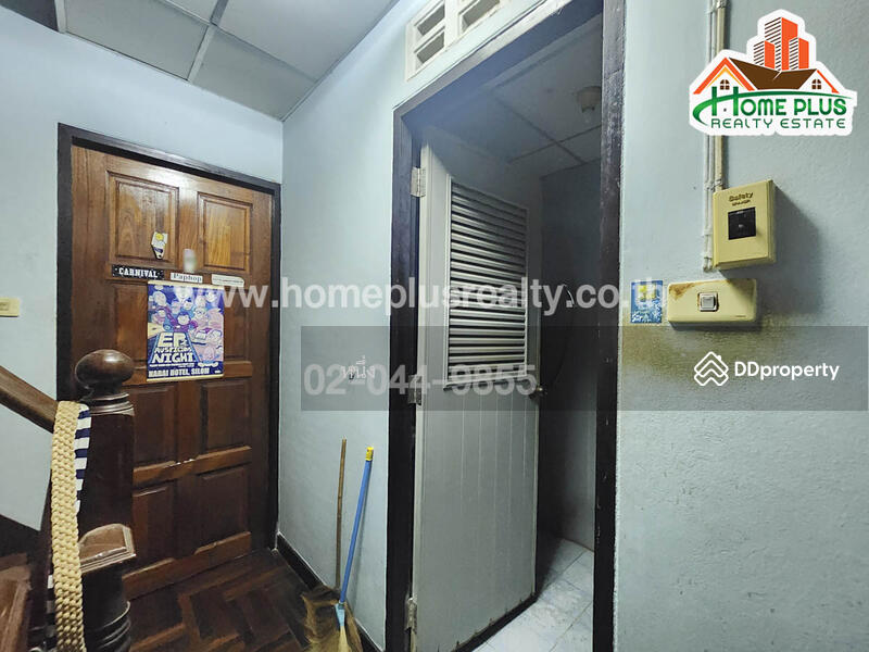 ทาวน์เฮ้าส์ 3 ชั้น ซอยเพชรเกษม19แยก6 ภาษีเจริญ (ใกล้วัดปากน้ำภาษีเจริญ), Bangkok, Wat Tha Pra, Bangkok Yai, Bangkok, 4 Bedrooms, 133 sqm, Townhouse For Sale, by หนึ่ง, 11148892 - DDproperty.com