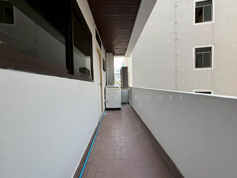 Mitr Mansion, Bangkok, 27 Soi Sukhumvit 31, Khlongtoei Nua, Watthana, Bangkok, 2 Bedrooms, 145 sqm, Condo For Rent, by Bangkok House Living, 11149441 - DDproperty.com