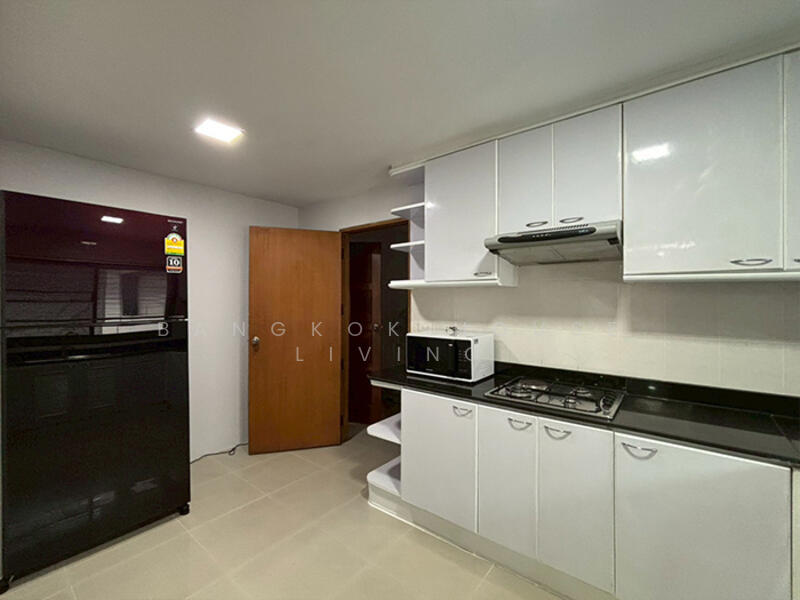 Mitr Mansion, Bangkok, 27 Soi Sukhumvit 31, Khlongtoei Nua, Watthana, Bangkok, 2 Bedrooms, 145 sqm, Condo For Rent, by Bangkok House Living, 11149441 - DDproperty.com