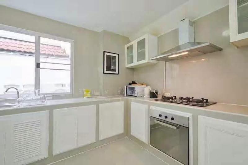Single house Phromphong, Bangkok, Khlong Tan Nua, Watthana, Bangkok, 5 Bedrooms, 350 sqm, Single Detached House For Rent, by ปรินทร์ญาดา ชิณโชติ, 11149845 - DDproperty.com