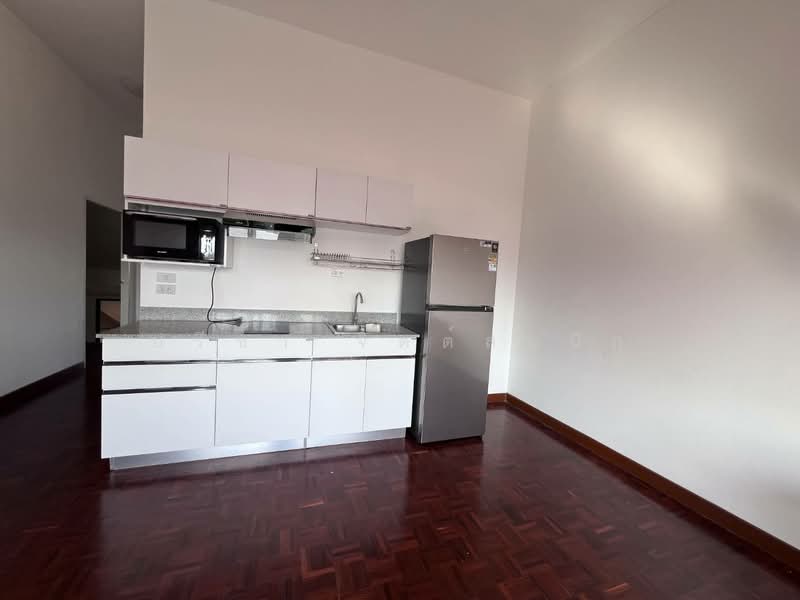 1 Bedroom pet friendly on 3rd floor of 3-STO Townhouse about 10min walk BTS Ari, Bangkok, Samsen Nai, Phaya Thai, Bangkok, 1 Bedroom, 80 sqm, Townhouse For Rent, by ปรีชา จิตต์สมนึก, 11151533 - DDproperty.com