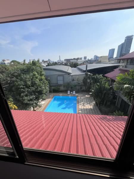 1 Bedroom pet friendly on 3rd floor of 3-STO Townhouse about 10min walk BTS Ari, Bangkok, Samsen Nai, Phaya Thai, Bangkok, 1 Bedroom, 80 sqm, Townhouse For Rent, by ปรีชา จิตต์สมนึก, 11151533 - DDproperty.com