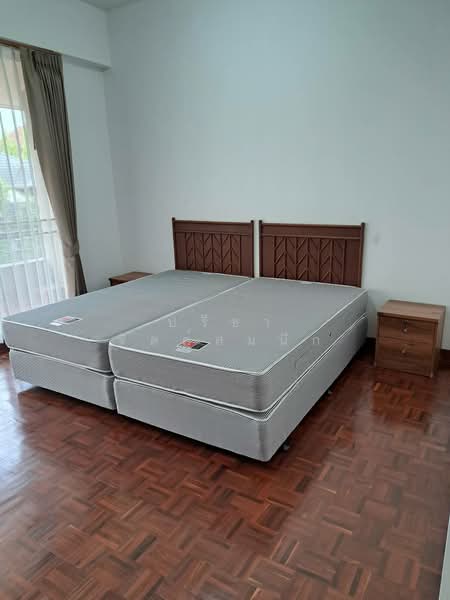 1 Bedroom pet friendly on 3rd floor of 3-STO Townhouse about 10min walk BTS Ari, Bangkok, Samsen Nai, Phaya Thai, Bangkok, 1 Bedroom, 80 sqm, Townhouse For Rent, by ปรีชา จิตต์สมนึก, 11151533 - DDproperty.com