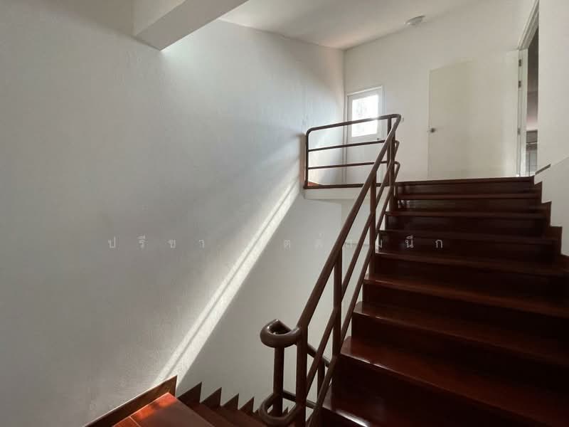 1 Bedroom pet friendly on 3rd floor of 3-STO Townhouse about 10min walk BTS Ari, Bangkok, Samsen Nai, Phaya Thai, Bangkok, 1 Bedroom, 80 sqm, Townhouse For Rent, by ปรีชา จิตต์สมนึก, 11151533 - DDproperty.com