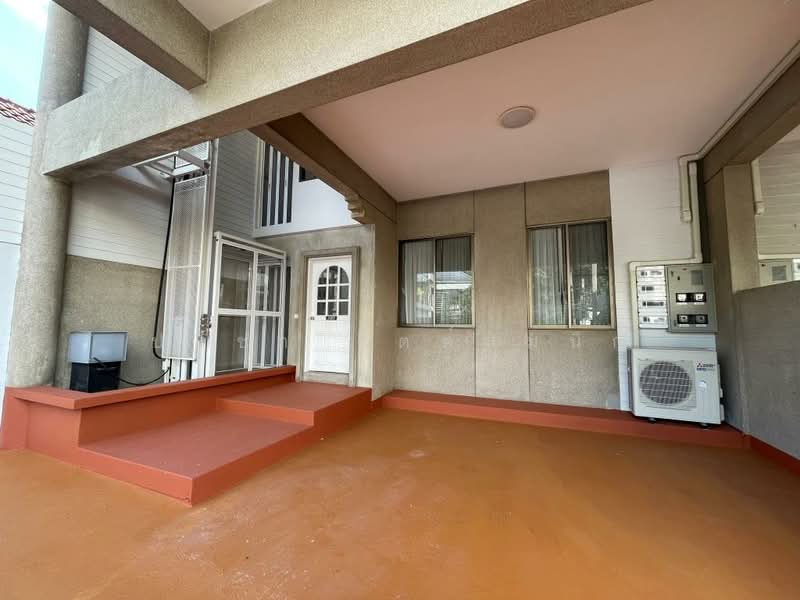 1 Bedroom pet friendly on 3rd floor of 3-STO Townhouse about 10min walk BTS Ari, Bangkok, Samsen Nai, Phaya Thai, Bangkok, 1 Bedroom, 80 sqm, Townhouse For Rent, by ปรีชา จิตต์สมนึก, 11151533 - DDproperty.com