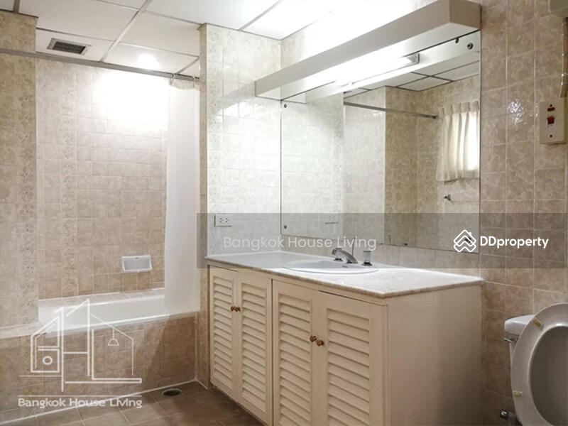 Tubtim Mansion, Bangkok, 59/2 Soi Sukhumvit 39, Khlong Tan Nua, Watthana, Bangkok, 3 Bedrooms, 250 sqm, Condo For Rent, by Bangkok House Living, 11151710 - DDproperty.com