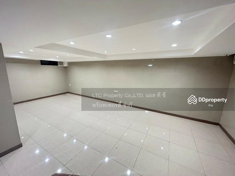 ขาย-ให้เช่าบ้านกฤษดานคร21 พร้อมสระว่ายน้ำส่วนตัว 5 นอน 6 น้ำ 1ห้องใต้ดิน ใกล้ห้างอิเกีย ขาย25 ล้าน, สมุทรปราการ, บางนาตราด ฝั่งขาออก, บางแก้ว, บางพลี, สมุทรปราการ, 530 ตร.ม., บ้านเดี่ยว ขาย, โดย Khun Aranya, 11152629 - DDproperty.com