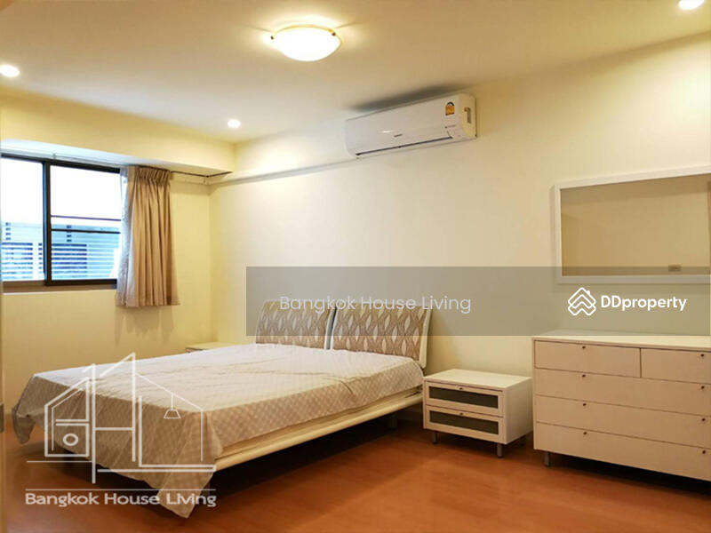 Royal Castle Sukhumvit, Bangkok, 30 Soi Sukhumvit 39, Khlongtoei Nua, Watthana, Bangkok, 3 Bedrooms, 160 sqm, Condo For Rent, by Bangkok House Living, 11156232 - DDproperty.com