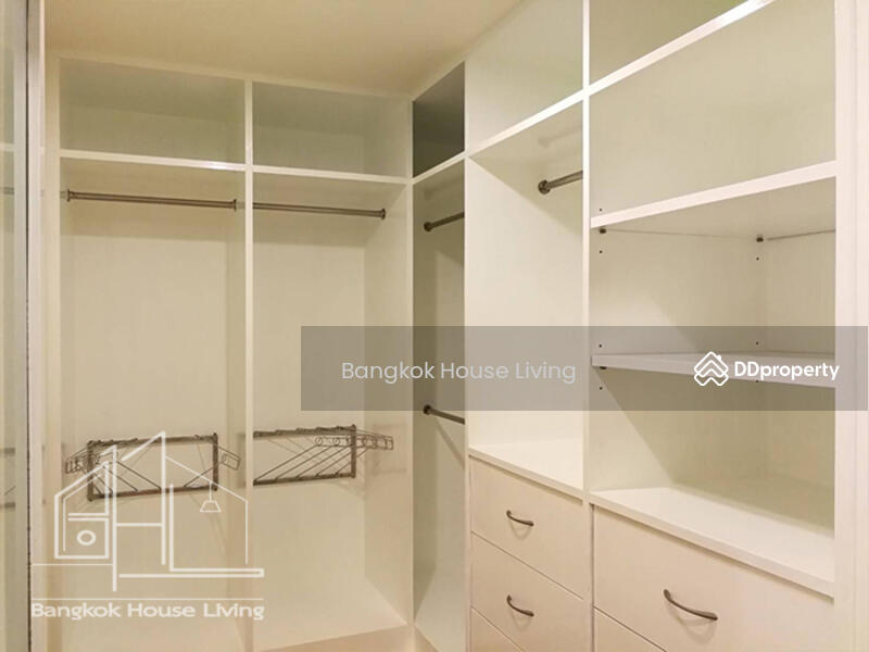 Royal Castle Sukhumvit, Bangkok, 30 Soi Sukhumvit 39, Khlongtoei Nua, Watthana, Bangkok, 3 Bedrooms, 160 sqm, Condo For Rent, by Bangkok House Living, 11156232 - DDproperty.com