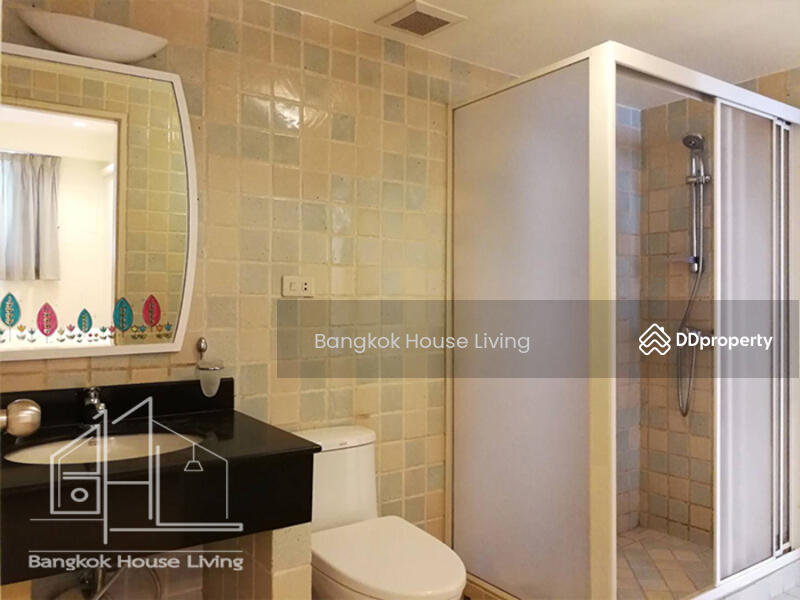 Royal Castle Sukhumvit, Bangkok, 30 Soi Sukhumvit 39, Khlongtoei Nua, Watthana, Bangkok, 3 Bedrooms, 160 sqm, Condo For Rent, by Bangkok House Living, 11156232 - DDproperty.com