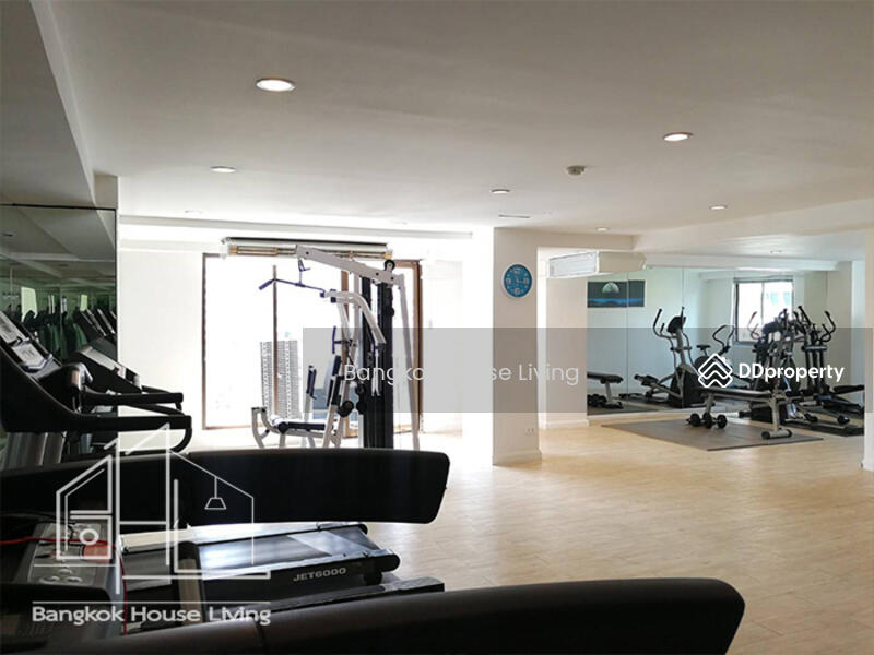 Royal Castle Sukhumvit, Bangkok, 30 Soi Sukhumvit 39, Khlongtoei Nua, Watthana, Bangkok, 3 Bedrooms, 160 sqm, Condo For Rent, by Bangkok House Living, 11156232 - DDproperty.com