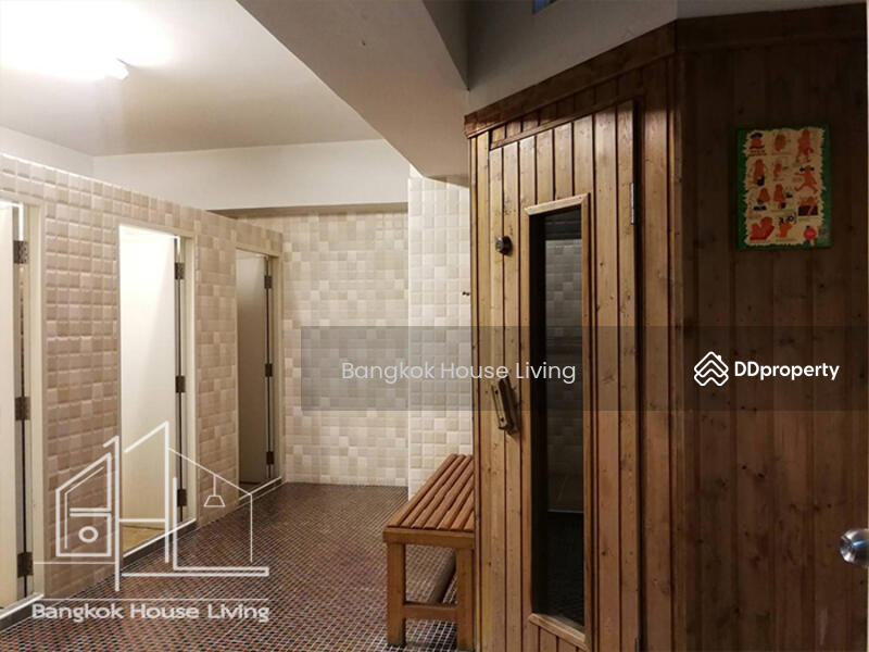 Royal Castle Sukhumvit, Bangkok, 30 Soi Sukhumvit 39, Khlongtoei Nua, Watthana, Bangkok, 3 Bedrooms, 160 sqm, Condo For Rent, by Bangkok House Living, 11156232 - DDproperty.com