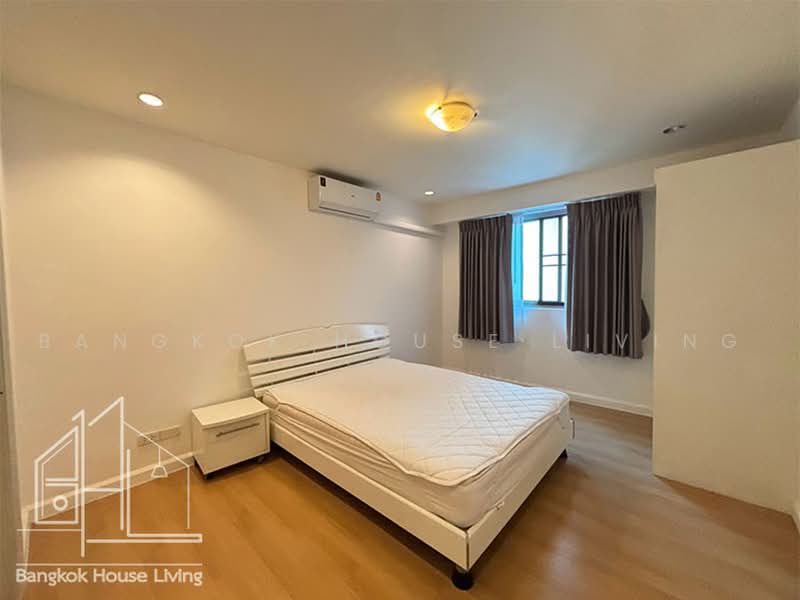 Royal Castle Sukhumvit, Bangkok, 30 Soi Sukhumvit 39, Khlongtoei Nua, Watthana, Bangkok, 3 Bedrooms, 160 sqm, Condo For Rent, by Bangkok House Living, 11156232 - DDproperty.com
