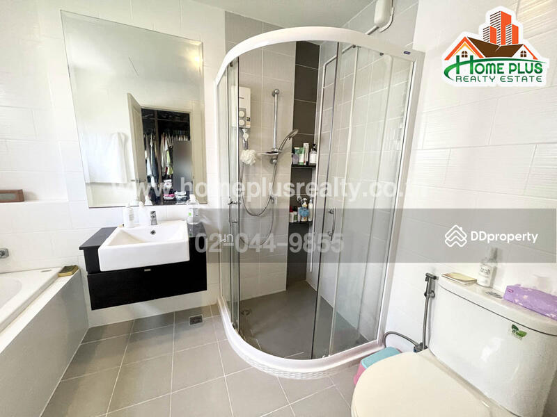 For Sale - Centro Ramindra-Chatuchot, Bangkok