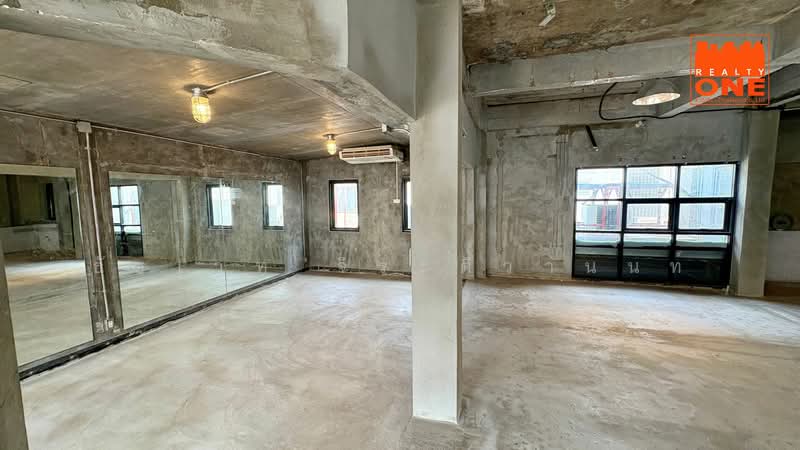 Sriwara Town in Town, Bangkok, Sriwara Road, Phlapphla, Wang Thonglang, Bangkok, 10+ Bedrooms, 1,300 sqm, Townhouse For Sale, by ธัชเวท จิระติวานนท์, 11161470 - DDproperty.com