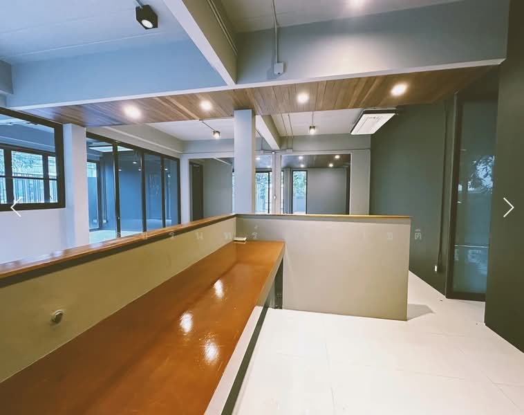 Home Office 2 buildings Ratchada 32, Bangkok, Chan Kasem, Chatuchak, Bangkok, , 1,200 sqm, Office Space For Rent, by ปรินทร์ญาดา ชิณโชติ, 11165482 - DDproperty.com