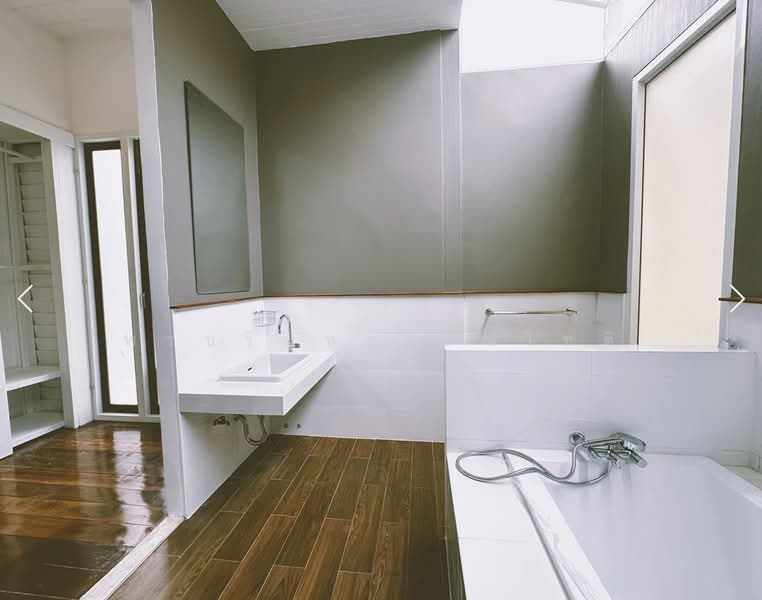 อาคาร ซอย รัชดา 32, กรุงเทพ, จันทรเกษม, จตุจักร, กรุงเทพ, 1,200 ตร.ม., สำนักงาน ให้เช่า, โดย ปรินทร์ญาดา ชิณโชติ, 11165482 - DDproperty.com