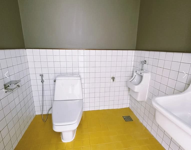 Home Office 2 buildings Ratchada 32, Bangkok, Chan Kasem, Chatuchak, Bangkok, , 1,200 sqm, Office Space For Rent, by ปรินทร์ญาดา ชิณโชติ, 11165482 - DDproperty.com