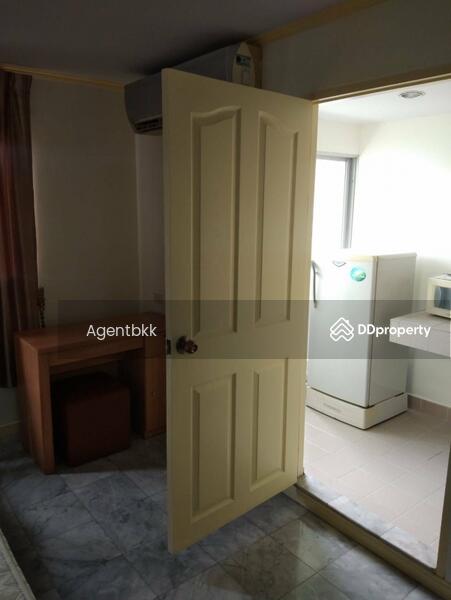 Lumpini Place Sathorn, Bangkok, 124 Naradhiwas Rajanagarindra Rd, Thung Wat Don, Sathon, Bangkok, Studio, 30 sqm, Condo For Rent, by Agentbkk, 11166810 - DDproperty.com