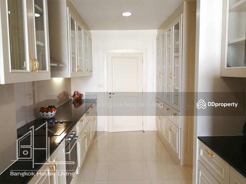 Piyathip Place, Bangkok, 24 Soi Prommitr, Khlong Tan Nua, Watthana, Bangkok, 4 Bedrooms, 867 sqm, Condo For Rent, by Bangkok House Living, 11168492 - DDproperty.com