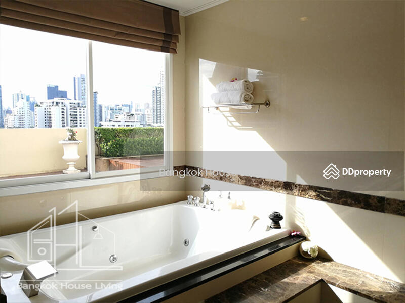 Piyathip Place, Bangkok, 24 Soi Prommitr, Khlong Tan Nua, Watthana, Bangkok, 4 Bedrooms, 867 sqm, Condo For Rent, by Bangkok House Living, 11168492 - DDproperty.com