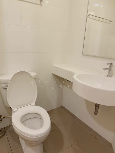 Lumpini Ville Ramkhamhaeng 60/2, Bangkok, 7 Soi Ramkhamhaeng 60/1, Ramkhamhaeng Road, Hua Mak, Bang Kapi, Bangkok, 1 Bedroom, 23 sqm, Condo For Rent, by Ulaiwan Boonsiri, 11168868 - DDproperty.com