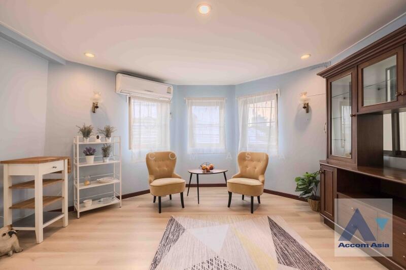 For Rent - 4 Bedrooms House for Rent in Sukhumvit, Bangkok near BTS On Nut (AA36596), Bangkok