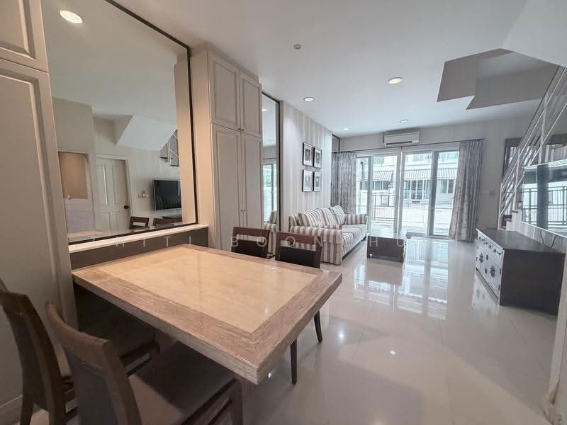 Baan Klang Muang Urbanion Rama 9-Ladprao, Bangkok, Soi Ladprao 84, Ladprao Road, Wang Thonglang, Bangkok, 3 Bedrooms, 200 sqm, Townhouse For Rent, by Thiti Boonchurn, 11175727 - DDproperty.com