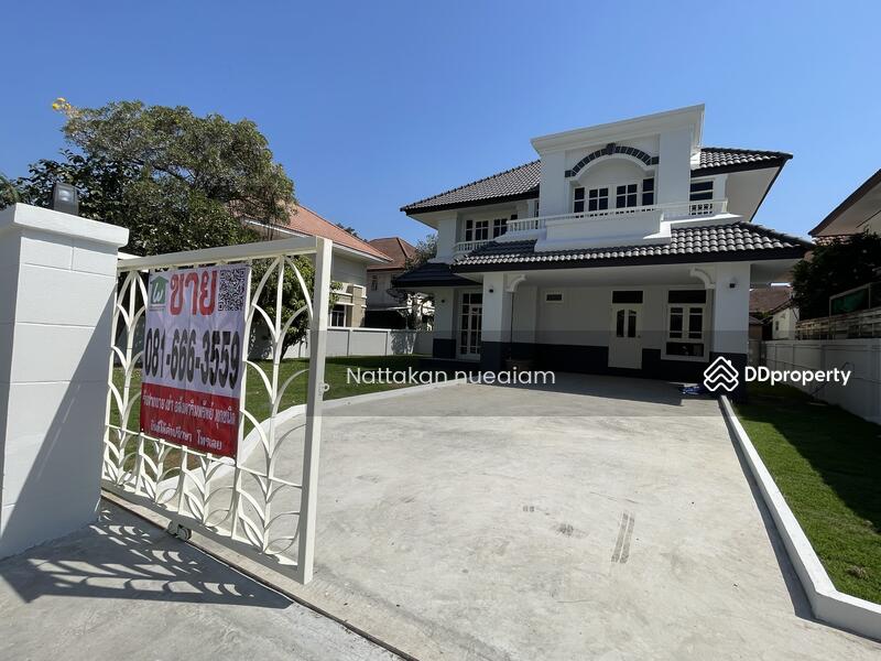 For Sale - Lake Garden Villa, Bangkok