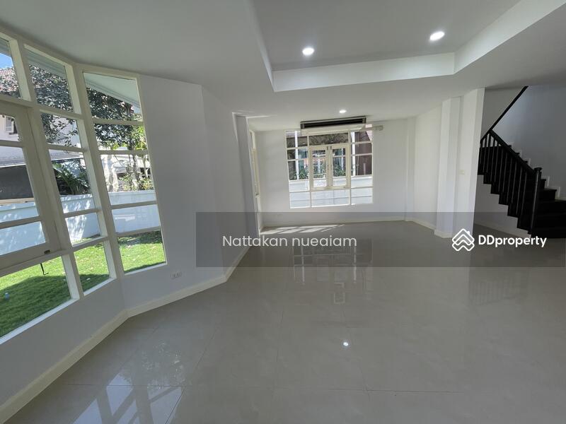 For Sale - Lake Garden Villa, Bangkok