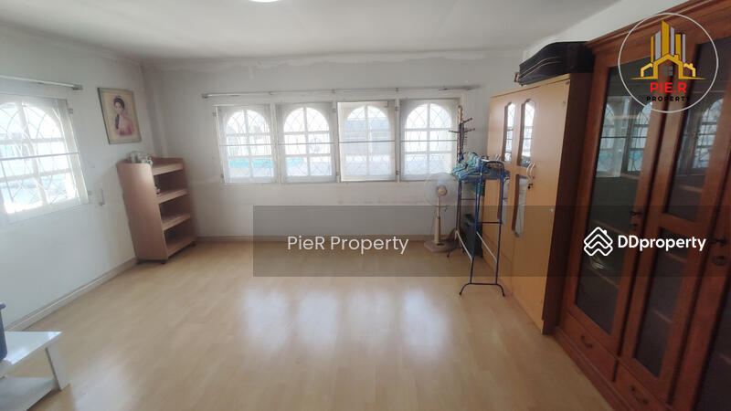 For Sale - Moobaan The Master Royal, Soi Chaloem Phrakiat 53, Bangkok