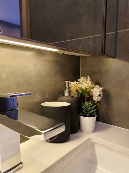 The Esse at Singha Complex, Bangkok, 1788 New Petchaburi Rd, Khlongtoei Nua, Watthana, Bangkok, 2 Bedrooms, 77 sqm, Condo For Rent, by CS Poon, 11184978 - DDproperty.com