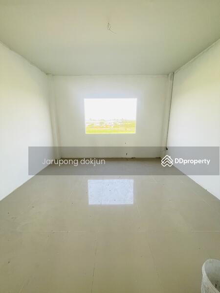 For Sale - 3-story building for sale, next to Road 344 Ban Bueng-Chonburi, Nong, Chon Buri (Pattaya)