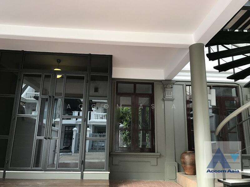 ให้เช่า - 4 Bedrooms House for Rent in Sukhumvit, Bangkok near BTS Phrom Phong AA35138, กรุงเทพ