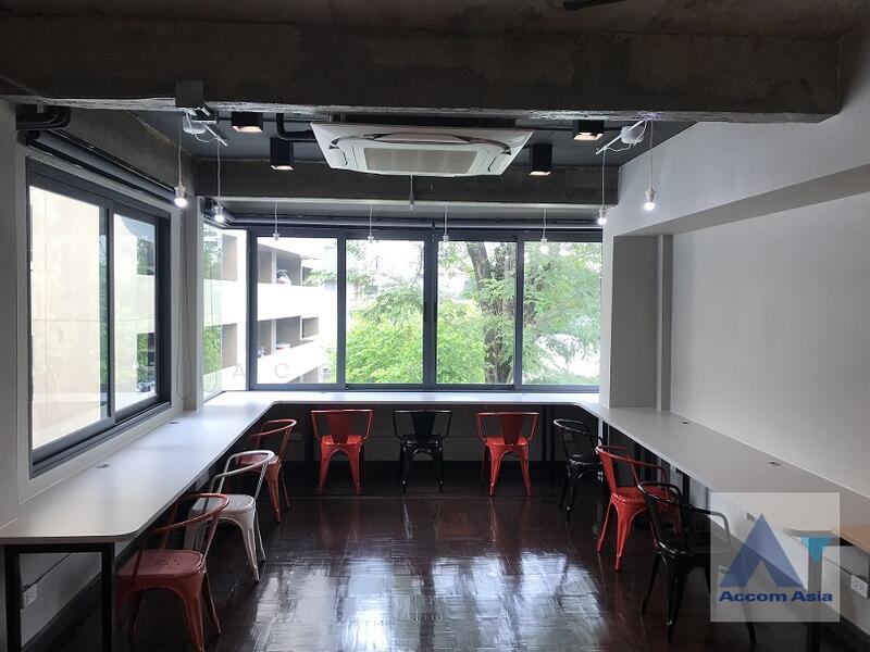 ให้เช่า - 4 Bedrooms House for Rent in Sukhumvit, Bangkok near BTS Phrom Phong AA35138, กรุงเทพ