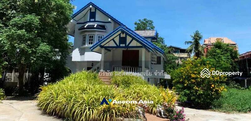 For Rent - 3 Bedrooms House for Rent in Charoennakorn, Bangkok near BTS Krung Thon Buri (AA33679), Bangkok