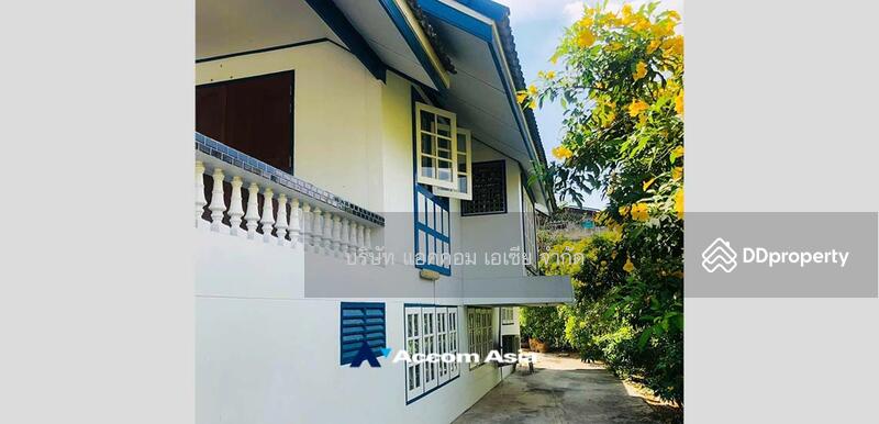 For Rent - 3 Bedrooms House for Rent in Charoennakorn, Bangkok near BTS Krung Thon Buri (AA33679), Bangkok