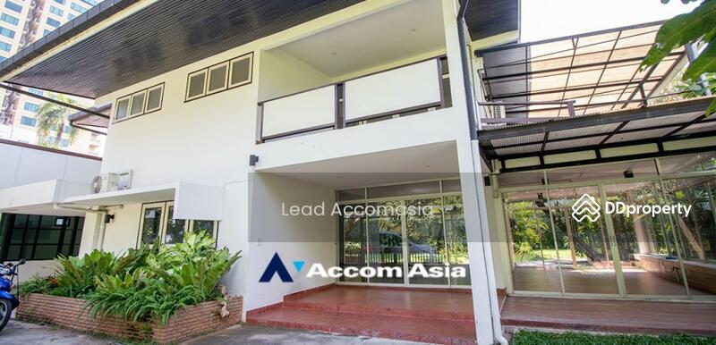 3 Bedrooms House for Rent in Sukhumvit, Bangkok near BTS Asok - MRT Sukhumvit at House in Compound, Bangkok, Khlong Toei, Bangkok, 3 Bedrooms, 200 sqm, Single Detached House For Rent, by Accom Asia, 11188033 - DDproperty.com