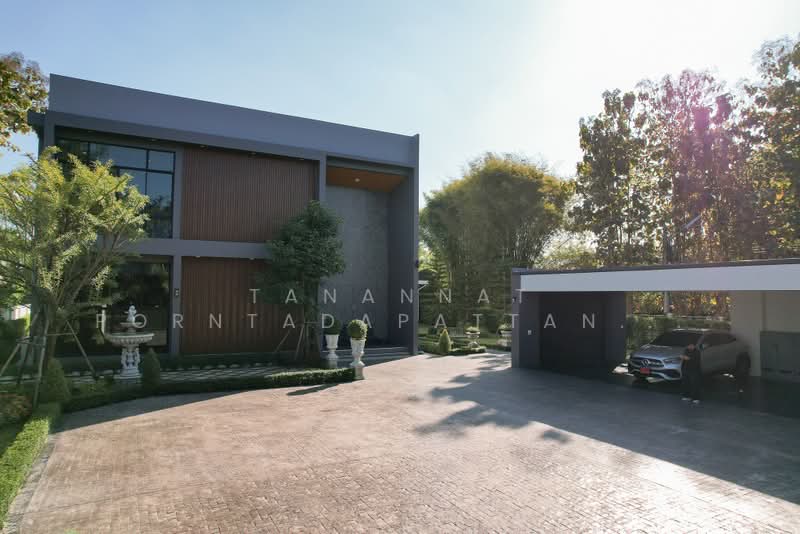 Modern house style, 4 bedrooms, with private swimming pool,nice garden, Chiang Mai, Nong Harn, San Sai, Chiang Mai, 4 Bedrooms, 400 sqm, Single Detached House For Sale, by Tanannat Porntadapattanayothin, 11189009 - DDproperty.com