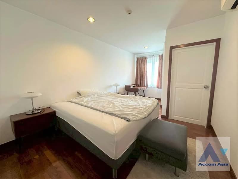 4 Bedrooms Apartment for Rent in Sathorn, Bangkok near BTS Sala Daeng - MRT Lumphini at Secluded Amb, Bangkok, Thung Maha Mek, Sathon, Bangkok, 4 Bedrooms, 240 sqm, Apartment For Rent, by บริษัท แอคคอม เอเซีย จำกัด, 11192056 - DDproperty.com
