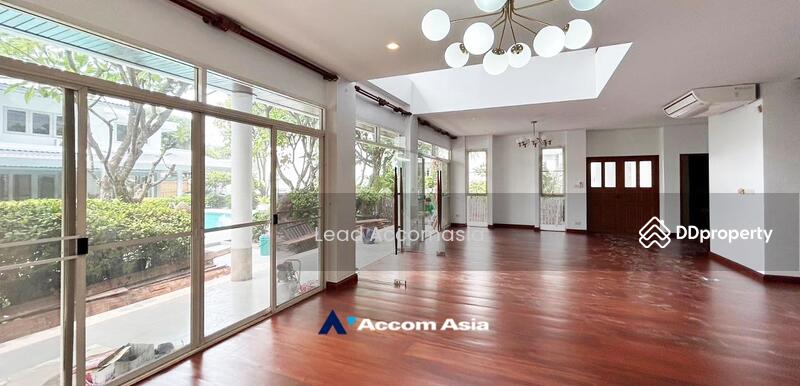 Private Swimming Pool, Pet friendly 4 Bedrooms House for Rent in Sukhumvit Bangkok near BTS Ekkamai, Bangkok, Khlong Tan Nua, Watthana, Bangkok, 4 Bedrooms, 560 sqm, Single Detached House For Rent, by Accom Asia, 11193270 - DDproperty.com