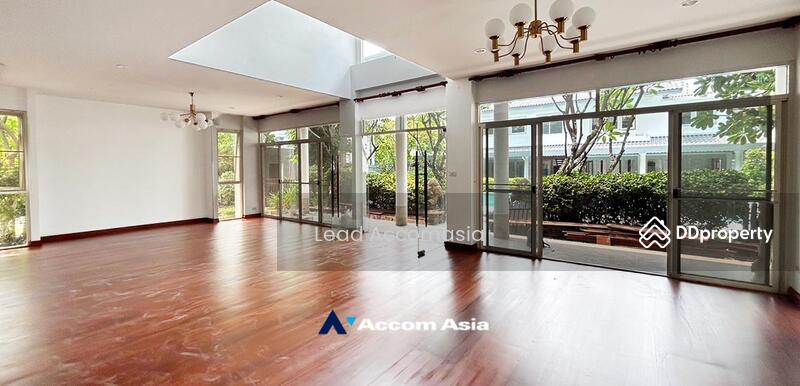 Private Swimming Pool, Pet friendly 4 Bedrooms House for Rent in Sukhumvit Bangkok near BTS Ekkamai, Bangkok, Khlong Tan Nua, Watthana, Bangkok, 4 Bedrooms, 560 sqm, Single Detached House For Rent, by Accom Asia, 11193270 - DDproperty.com