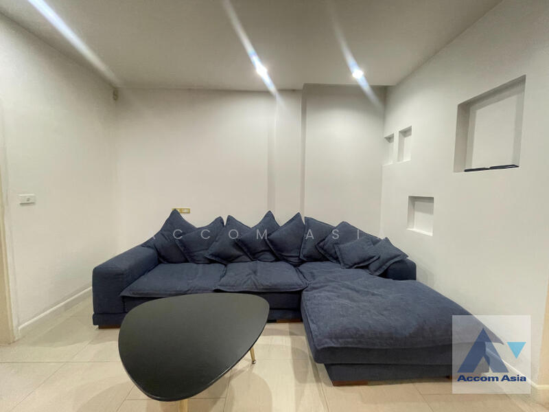 Home Office | 4 Bedrooms Townhouse for Rent in Sukhumvit, Bangkok near BTS Ekkamai (AA33995), Bangkok, Khlong Tan Nua, Watthana, Bangkok, 4 Bedrooms, 220 sqm, Townhouse For Rent, by Accom Asia, 11193623 - DDproperty.com