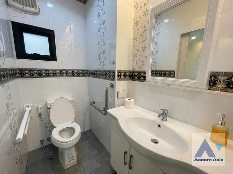 Home Office | 4 Bedrooms Townhouse for Rent in Sukhumvit, Bangkok near BTS Ekkamai (AA33995), Bangkok, Khlong Tan Nua, Watthana, Bangkok, 4 Bedrooms, 220 sqm, Townhouse For Rent, by Accom Asia, 11193623 - DDproperty.com