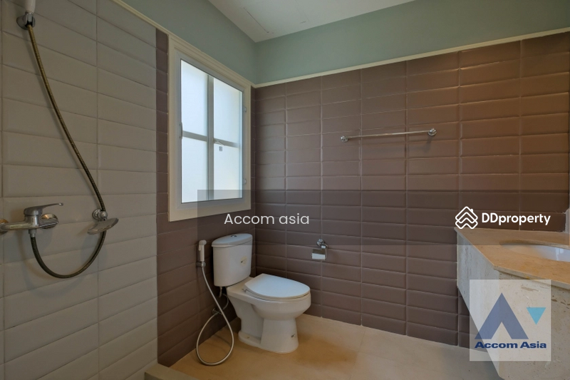 Baan Klang Krung Thonglor, Bangkok, 55 Soi Sukhumvit 55, Khlong Tan Nua, Watthana, Bangkok, 3 Bedrooms, 480 sqm, Townhouse For Rent, by Accom Asia, 11193633 - DDproperty.com