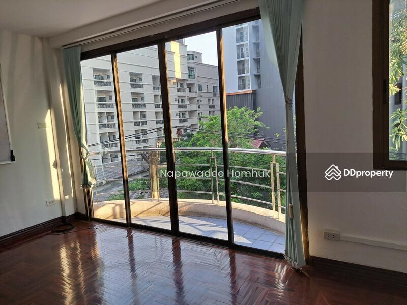 อาคารพานิชย์, Bangkok, Huai Khwang, Huai Khwang, Bangkok, , 300 sqm, Shophouse For Sale, by Napawadee Homhuk, 11193807 - DDproperty.com